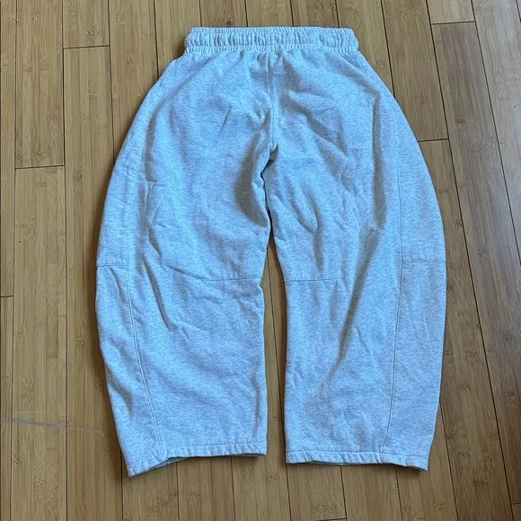 Out from under urban outfitters sweatpants - Picture 3 of 3